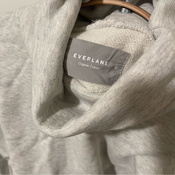 Everlane Turtleneck Sweatshirt size M - Picture 3 of 4